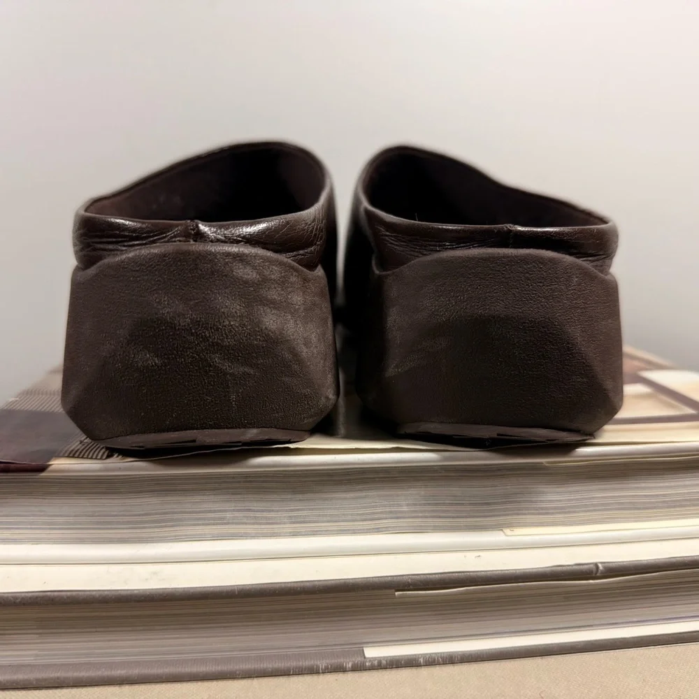 Easy Spirit Women’s Size 8 Brown Leather Slip-On Shoes